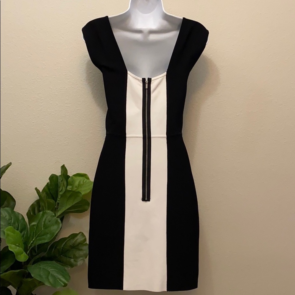 BCBG Maxazria cocktail dress - Picture 3 of 8